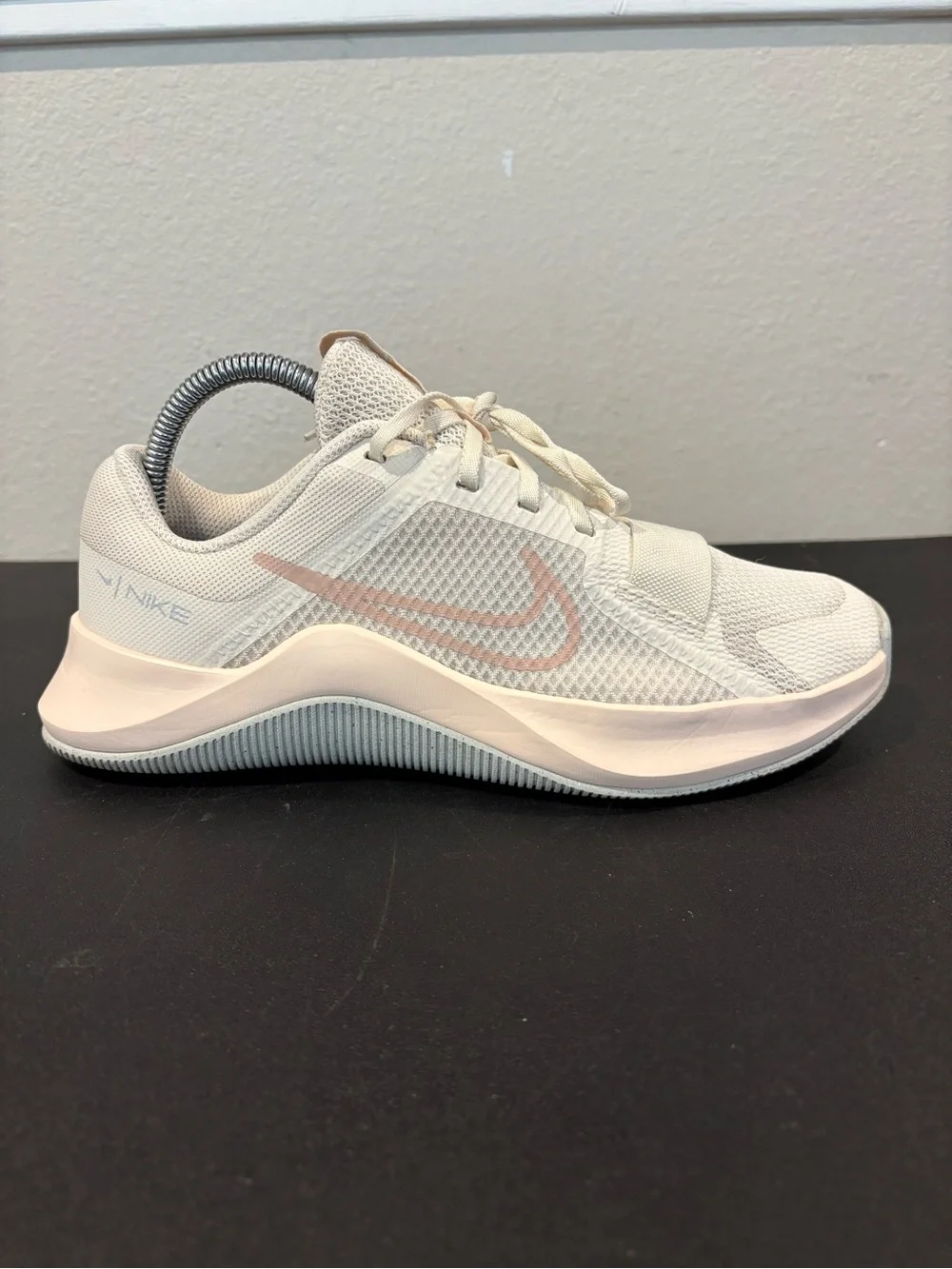 Nike MC Trainer 2 Sneaker Women’s Size 8 Ivory/Pink/Rose Shoes DM0824-104 - Picture 5 of 9